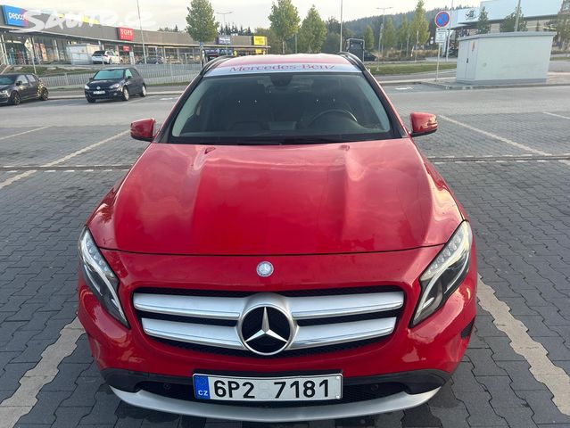 Mercedes GLA